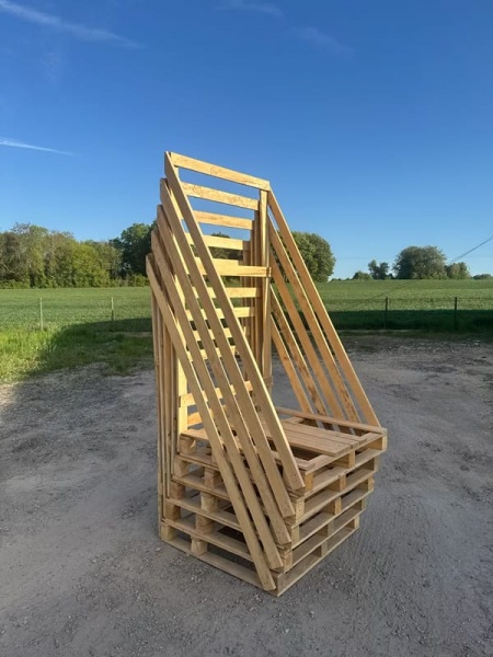 1-Les-palettes-de-David-Aisne-HDF-achat-revente-chevalet-menuiseries-baies-vitres-fabrication-Aisne-Plus-que-PRO-Oise-Marne-David-Fontaine-Florence-Marne-Somme-region-parisienne-60.jpeg