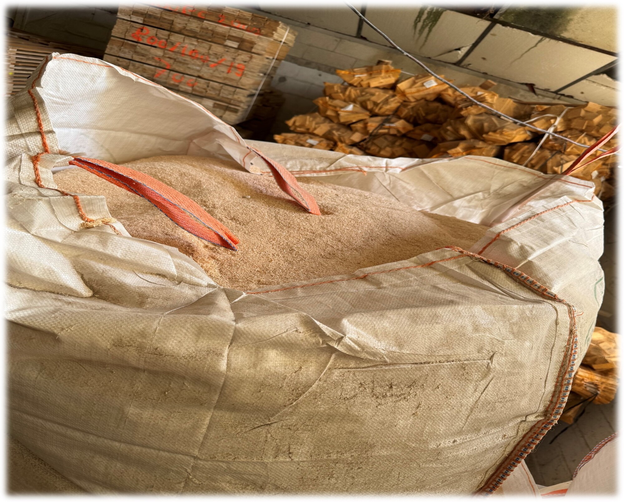 1-big-bag-sciure-bois-800kg-sciure-barbecue-sciure-toilettes-seches-sciure-paillage-sciure-litiere-sciure-fumage-sciure-jardinage-sciure-agricole-sciure-mortier-sciure-chantier-sciure-ecologique-economique.jpg